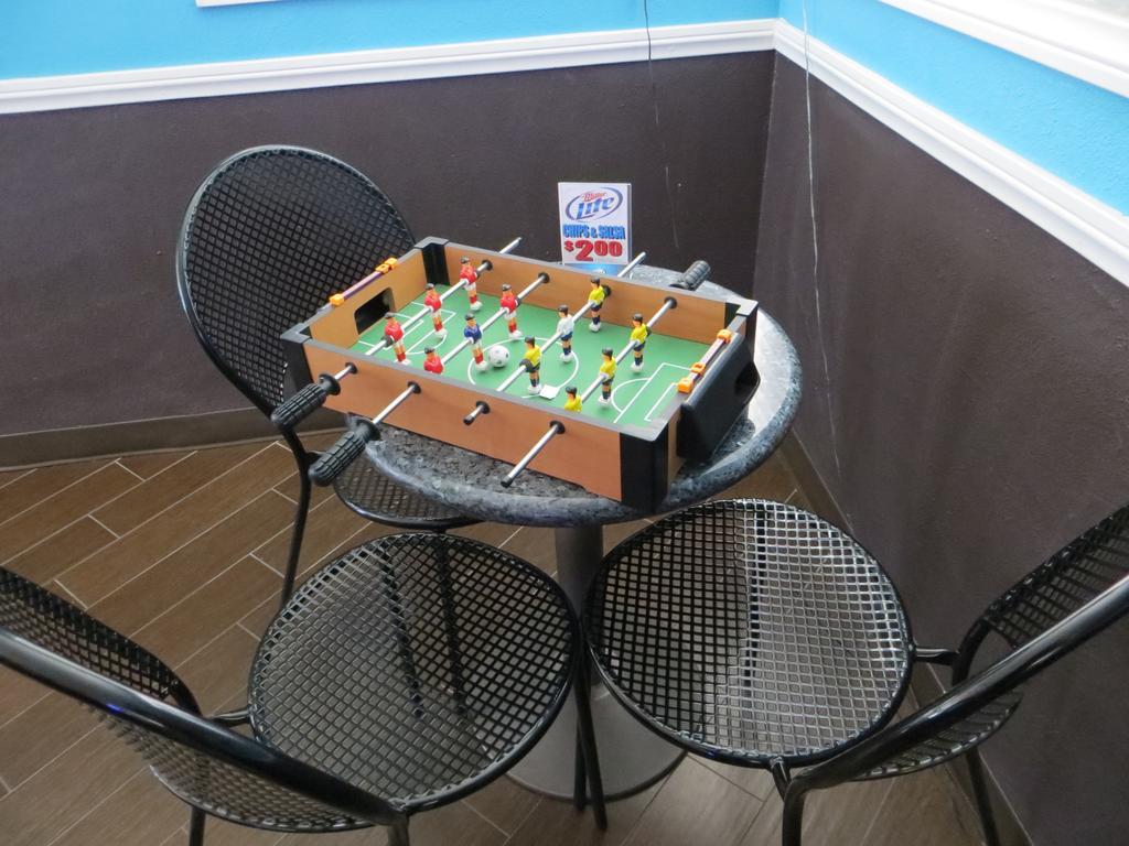 Oasis Boutique Motel Boulder City Bagian luar foto